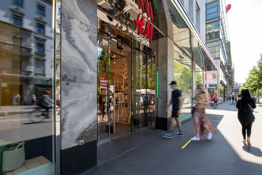 record FlowControl - Personenflusssteuerung im H&M Zürich Bahnhofstrasse