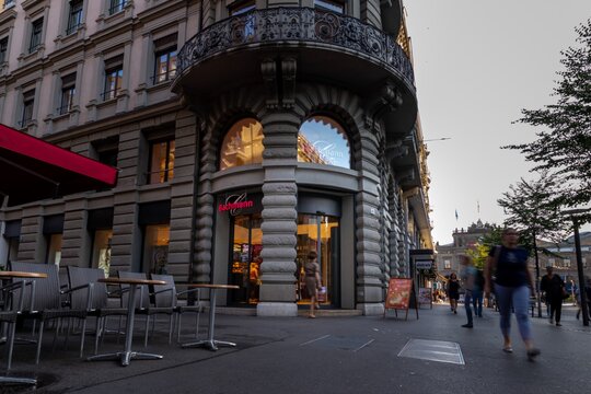 Ein neuer Flagship Store an bester Lage - Confiserie Bachmann